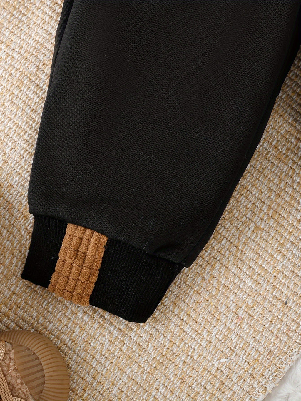 חליפה מהממת רקמת דובי חמוד דגם אלי