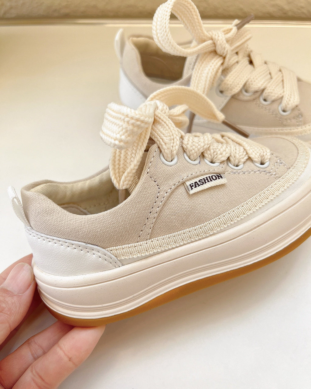 סניקרס קלאסיות- דיויד