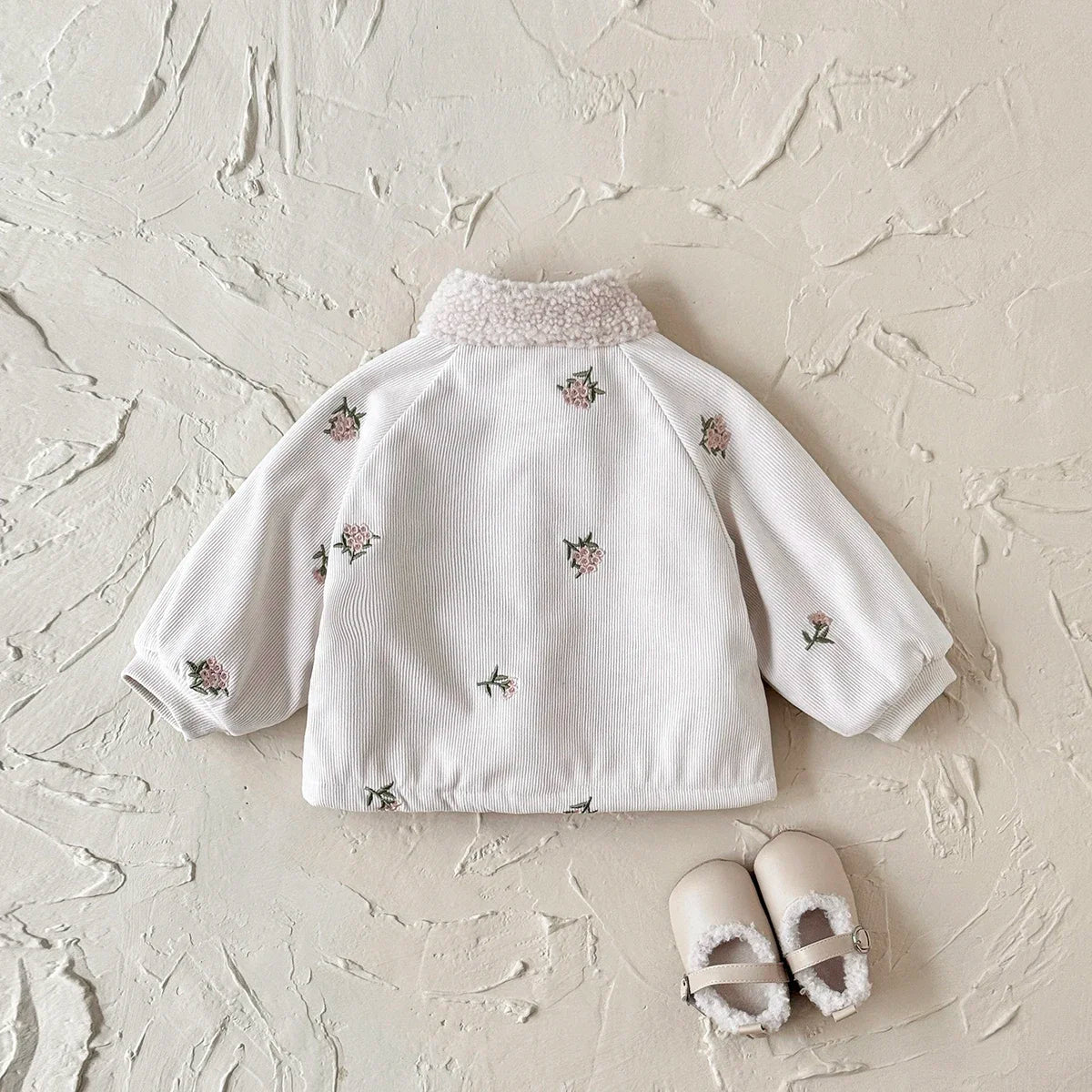 סוודר בנות דגם פרחים