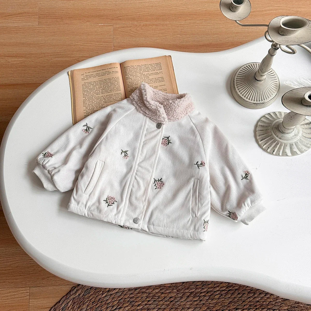 סוודר בנות דגם פרחים