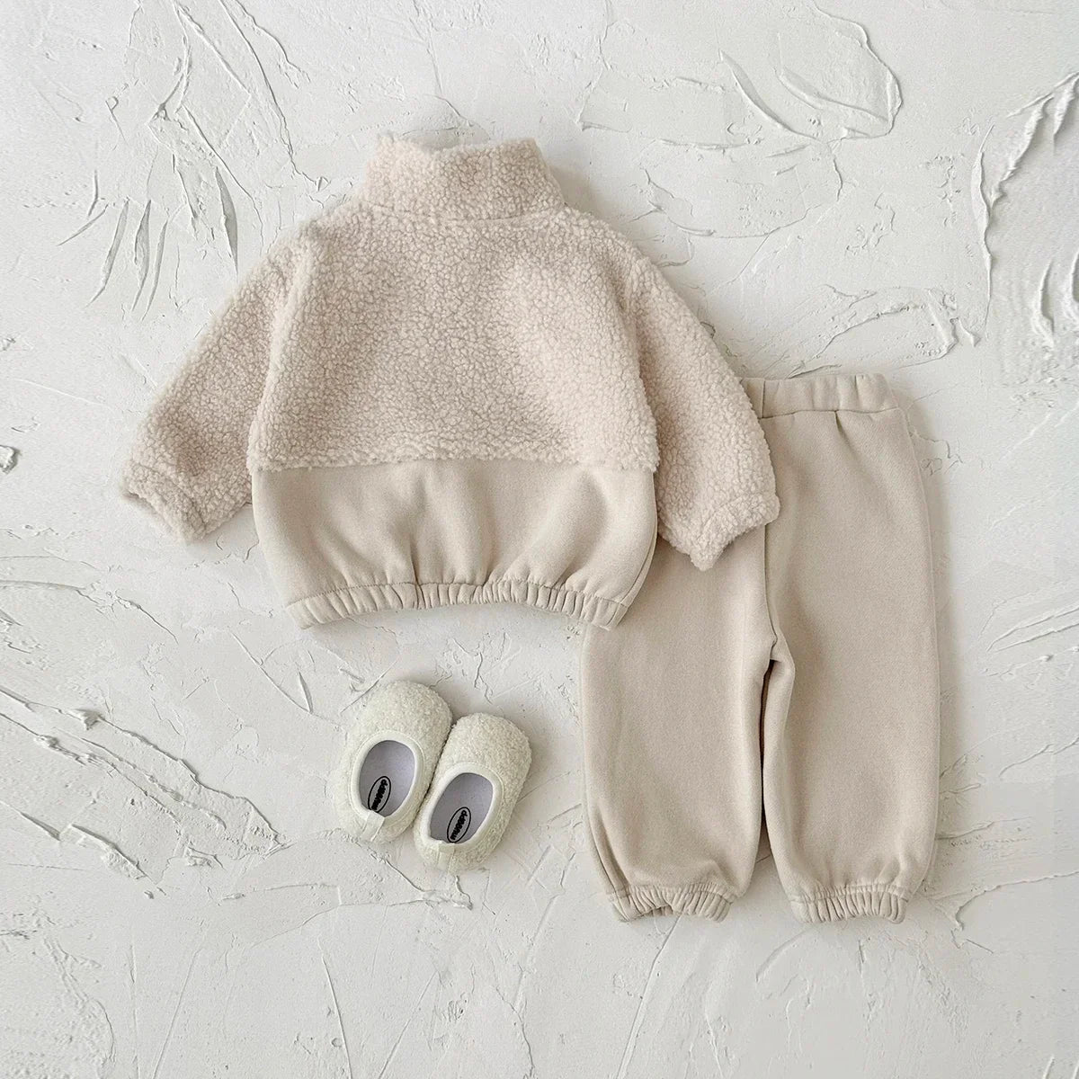 סט סוודר ומכנס חגיגיים