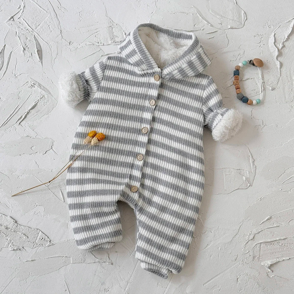 ג'אמפ-סוט פסים