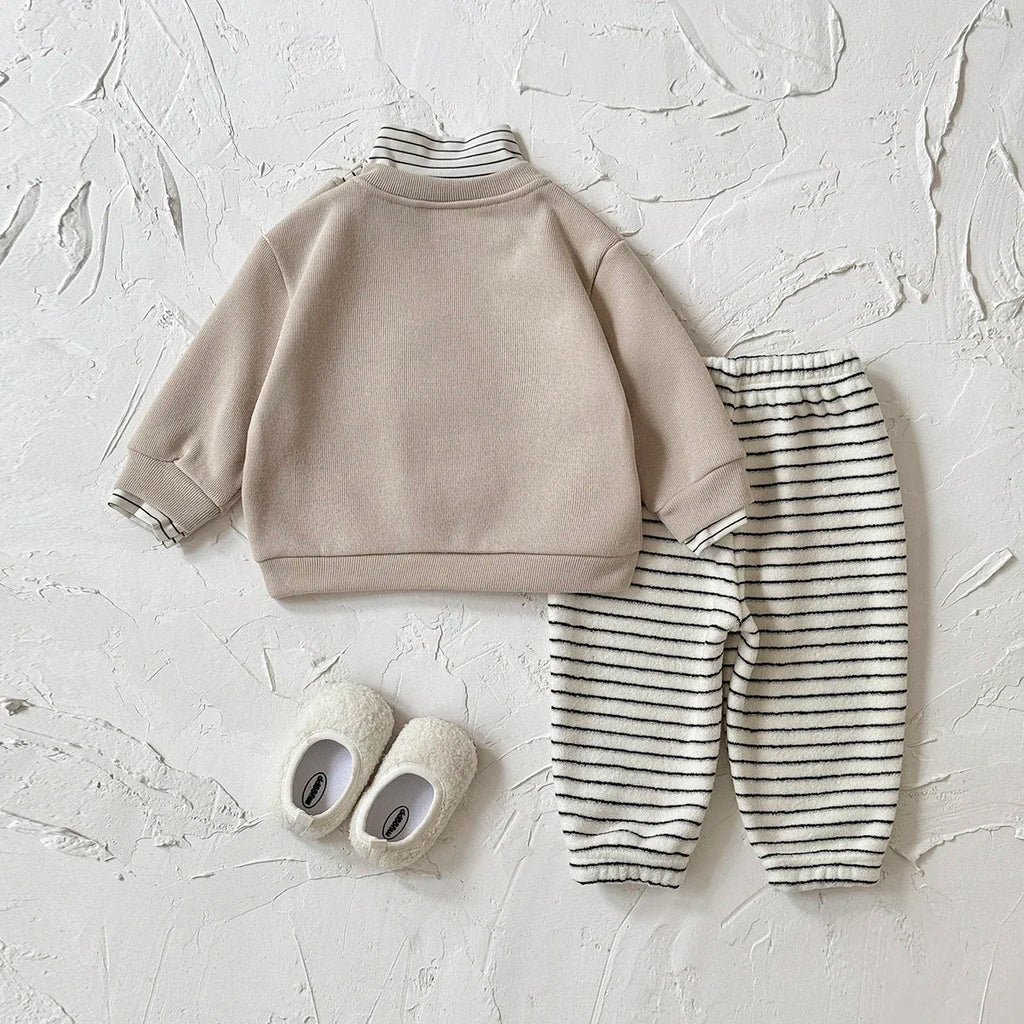 סט קפוצ'ון ומכנסיים דגם פיגווין